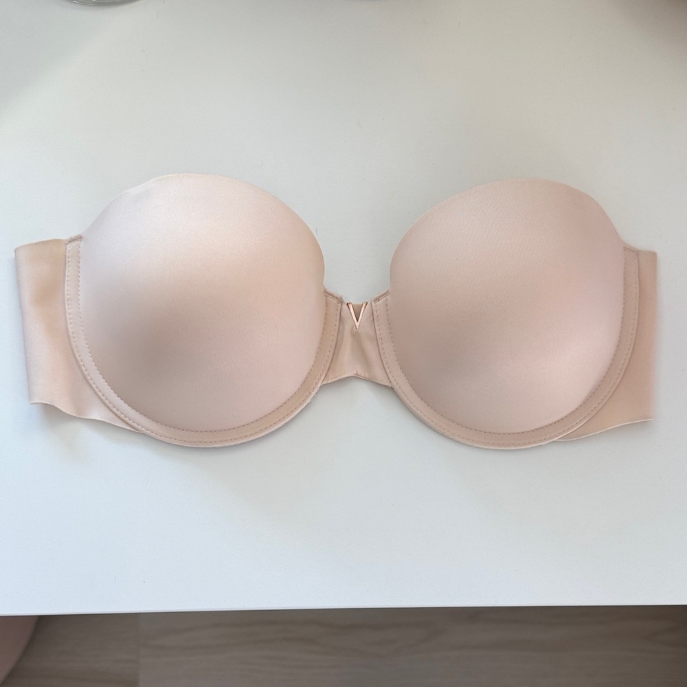 Victoria's Secret Blush Strapless Push Up Bra